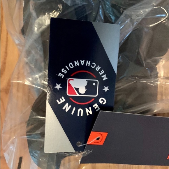 Atlanta Braves Profile Women's Plus Size Quarter-Zip Jacket - Charcoal - Picture 3 of 3